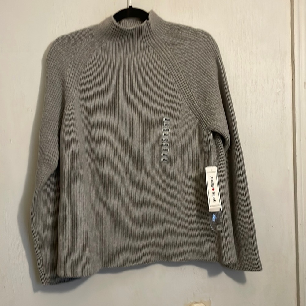 NWT jones wear sweater large